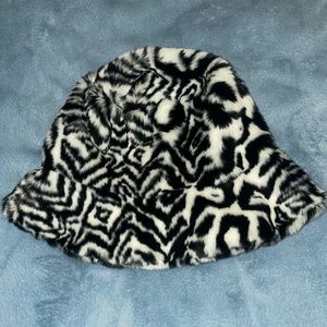 Lita Faux Fur Bucket Hat